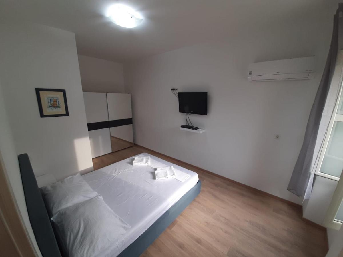 Apartment Center Split Buitenkant foto