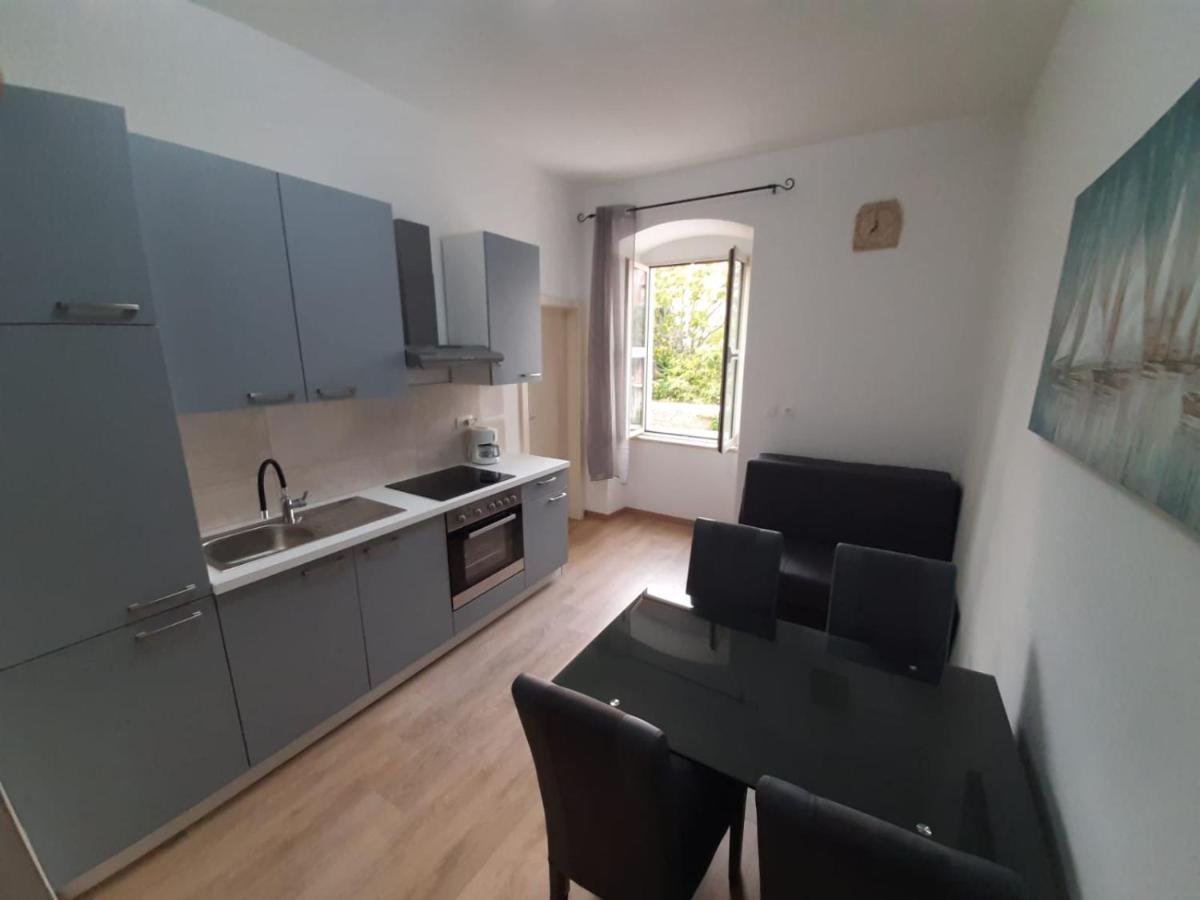 Apartment Center Split Buitenkant foto